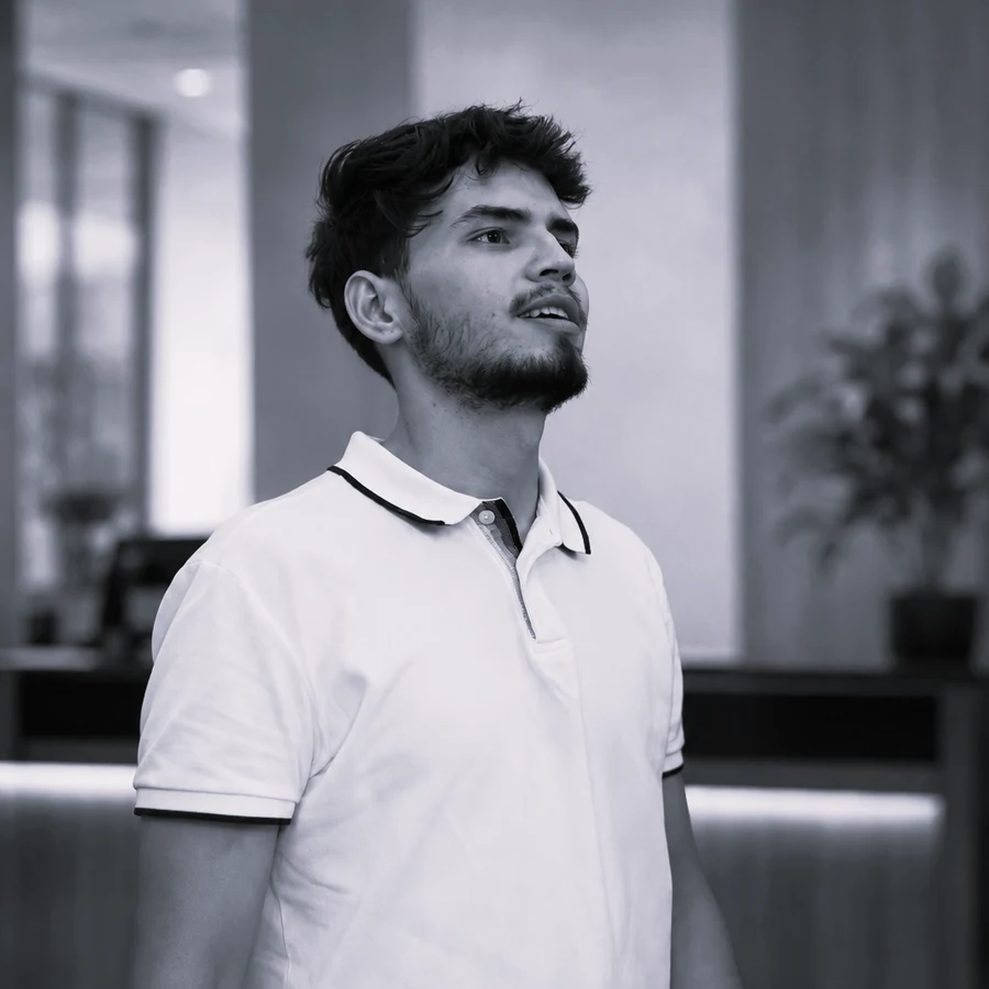 Gabriel Araujo, engenheiro da computação